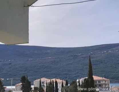 Ferienwohnungen Sparovic, Privatunterkunft im Ort Kumbor, Montenegro