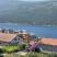 Dvosodan stan , &epsilon;&nu;&omicron;&iota;&kappa;&iota;&alpha;&zeta;ό&mu;&epsilon;&nu;&alpha; &delta;&omega;&mu;ά&tau;&iota;&alpha; &sigma;&tau;&omicron; &mu;έ&rho;&omicron;&sigmaf; Kumbor, Montenegro - IMG_1254