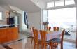 APARTMENT A 6+2 DE LUXE u VILLA GLORIA, Privatunterkunft im Ort Trogir, Kroatien