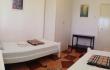 Crveni apartman  &sigma;&epsilon; Kuca Milan Souc, &epsilon;&nu;&omicron;&iota;&kappa;&iota;&alpha;&zeta;ό&mu;&epsilon;&nu;&alpha; &delta;&omega;&mu;ά&tau;&iota;&alpha; &sigma;&tau;&omicron; &mu;έ&rho;&omicron;&sigmaf; Kra&scaron;ići, Montenegro