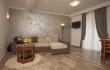 Lux Apartman tu Pensione Medin, alloggi privati a Petrovac, Montenegro