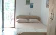 Četvorokrevetni apartman i J&amp;S Feriehus, privat innkvartering i sted Sutomore, Montenegro