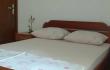 Trokrevetni Studio-apartman 1 i J&amp;S Feriehus, privat innkvartering i sted Sutomore, Montenegro