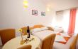 3-Krevetni Apartman #1 tu Appartamenti Kurtovic, alloggi privati a Petrovac, Montenegro