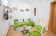 Dvosobni apartman sa balkonom u Wohnungen Viktoria, Privatunterkunft im Ort Buljarica, Montenegro