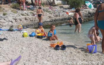 Leiligheter Meri, privat innkvartering i sted Okrug Gornji, Kroatia