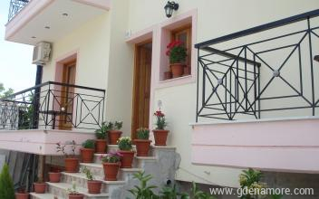 hellen studios, &epsilon;&nu;&omicron;&iota;&kappa;&iota;&alpha;&zeta;ό&mu;&epsilon;&nu;&alpha; &delta;&omega;&mu;ά&tau;&iota;&alpha; &sigma;&tau;&omicron; &mu;έ&rho;&omicron;&sigmaf; Skiathos, Greece