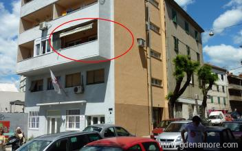 APPARTAMENTO CARLOS SPLIT BAČVICE, alloggi privati a Split, Croazia