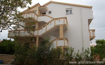 Apartman Junakovic, privatni sme&scaron;taj u mestu Novalja, Hrvatska