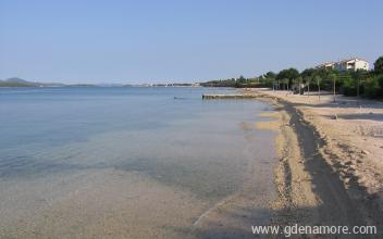 &Delta;&iota;&alpha;&mu;έ&rho;&iota;&sigma;&mu;&alpha; Zilic, &epsilon;&nu;&omicron;&iota;&kappa;&iota;&alpha;&zeta;ό&mu;&epsilon;&nu;&alpha; &delta;&omega;&mu;ά&tau;&iota;&alpha; &sigma;&tau;&omicron; &mu;έ&rho;&omicron;&sigmaf; Biograd, Croatia